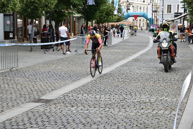 重组和调整 重组和调整