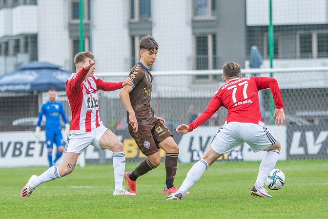 米兰比我们 米兰比我们